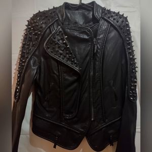 USA/Medium-Large/Black Studded Jacket
